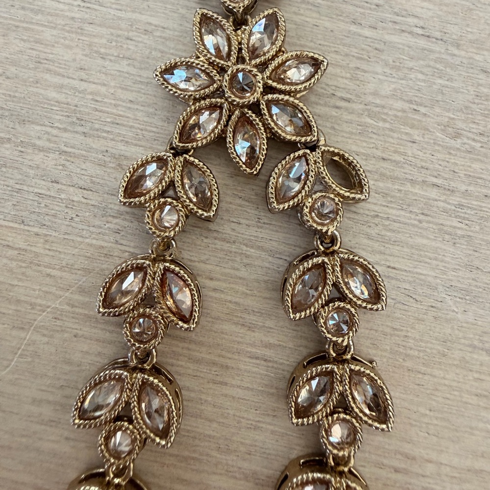 Elegant Gold-Bronzed Hand & Ring Chain Bracelet